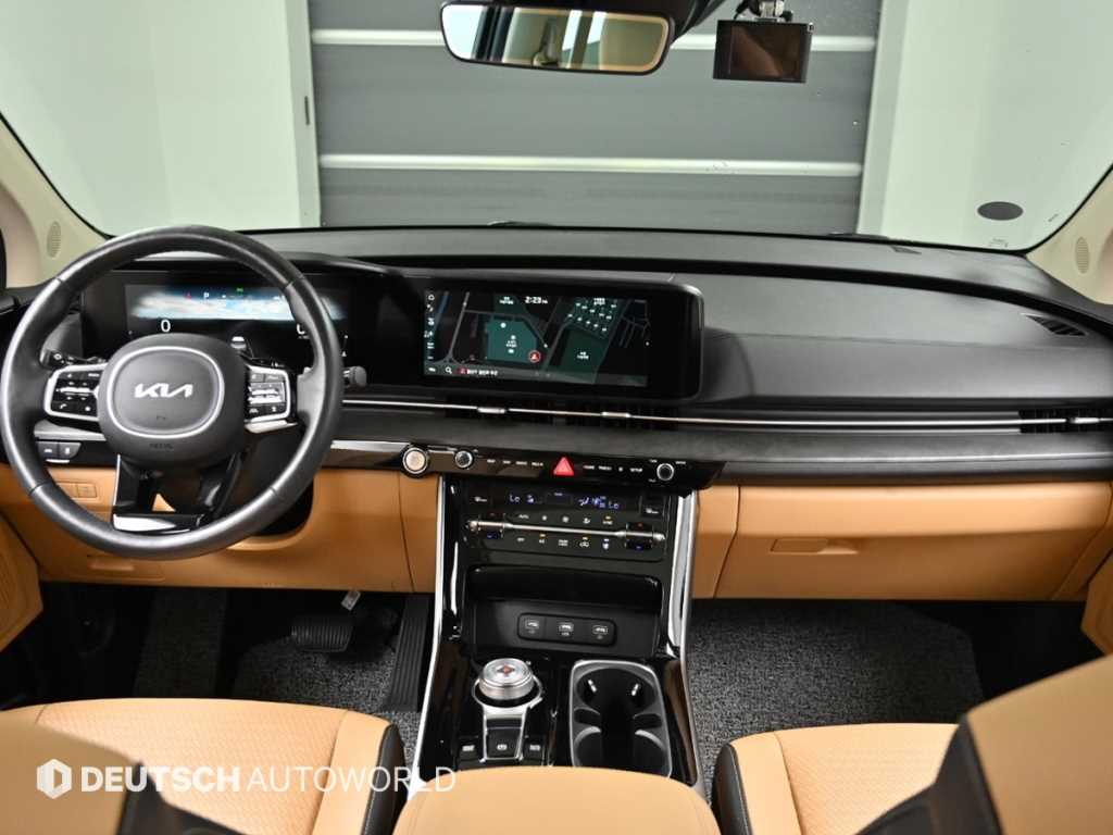 KIA Carnival - Vista 9