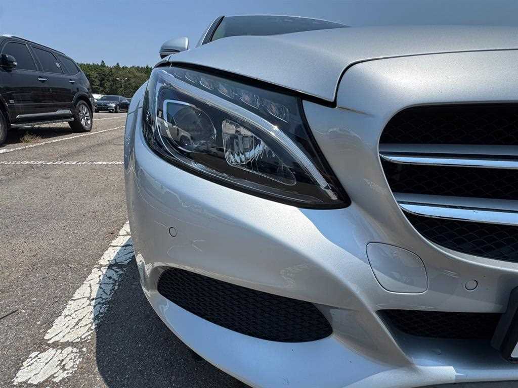 Mercedes Benz C Class 2017 Gris - Importación desde Corea - HF Imports Iquique - Foto 17