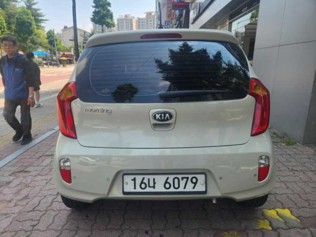 KIA Morning - Vista 6