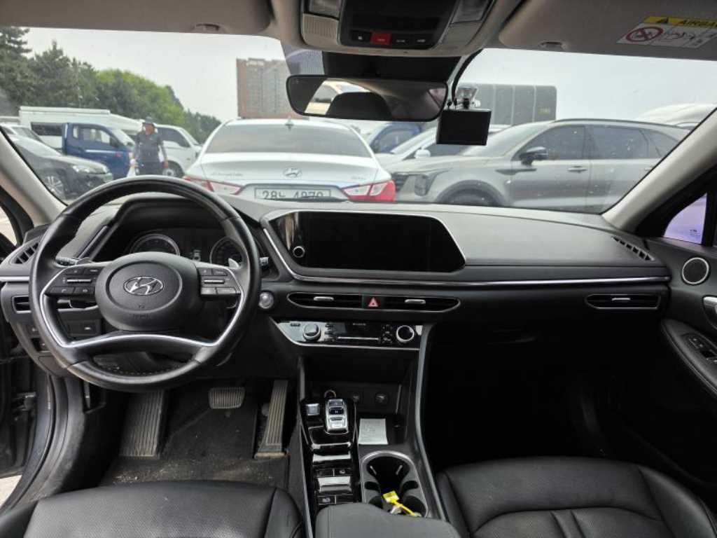 HYUNDAI Sonata - Vista 9