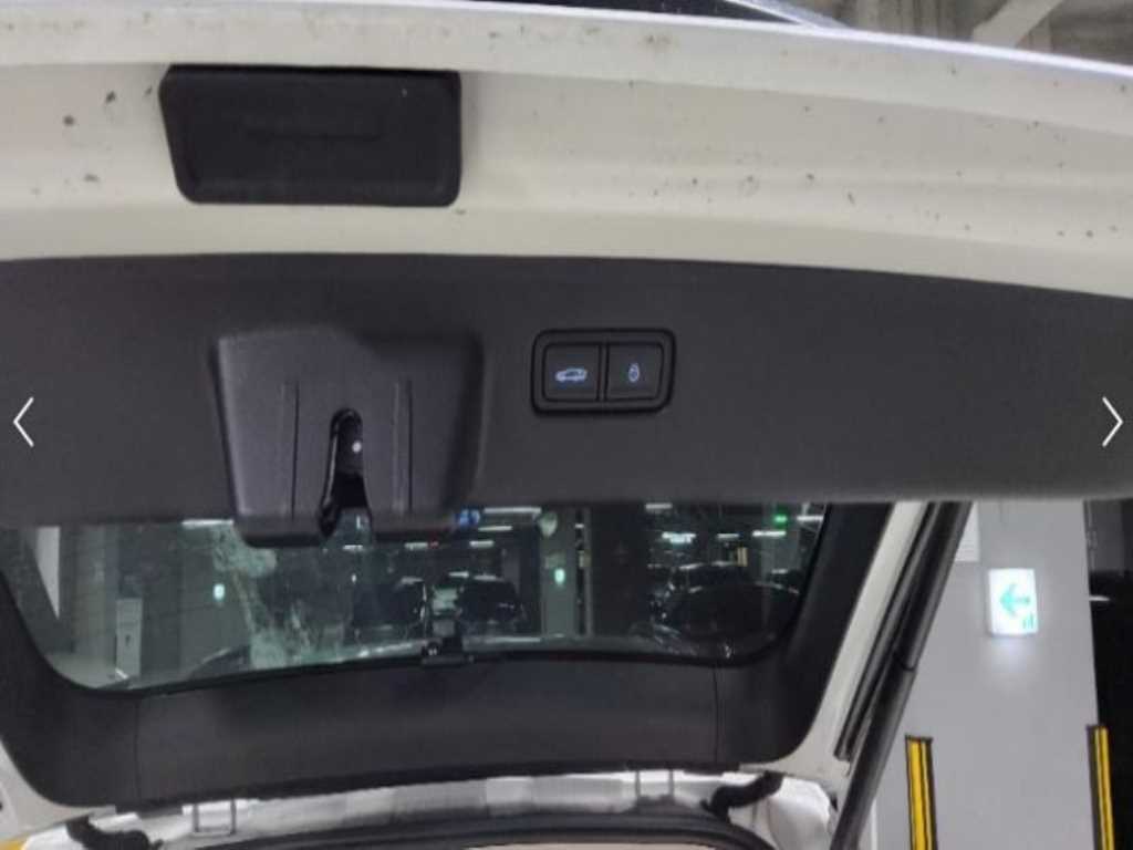 Genesis GV60 2022 Blanco - Importación desde Corea - HF Imports Iquique - Foto 17