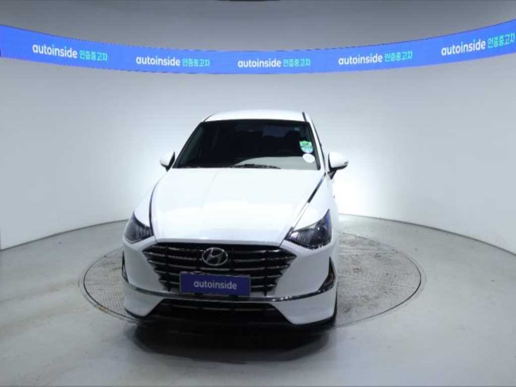 HYUNDAI Sonata - Vista 2