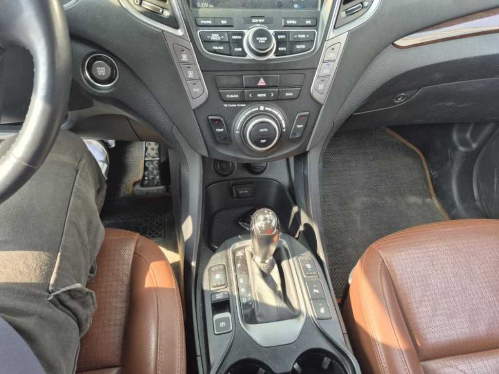 HYUNDAI Santa Fe - Vista 12