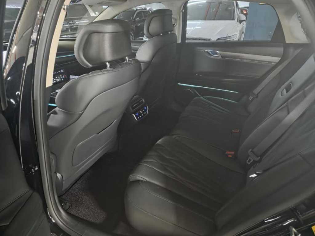 Genesis G80 - Vista 11
