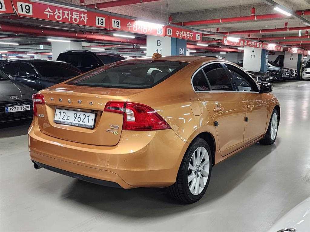 Volvo S60 - Vista 6