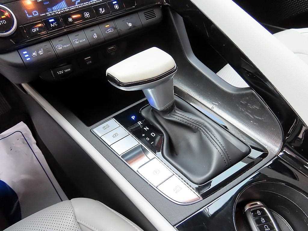 HYUNDAI Avante - Vista 12