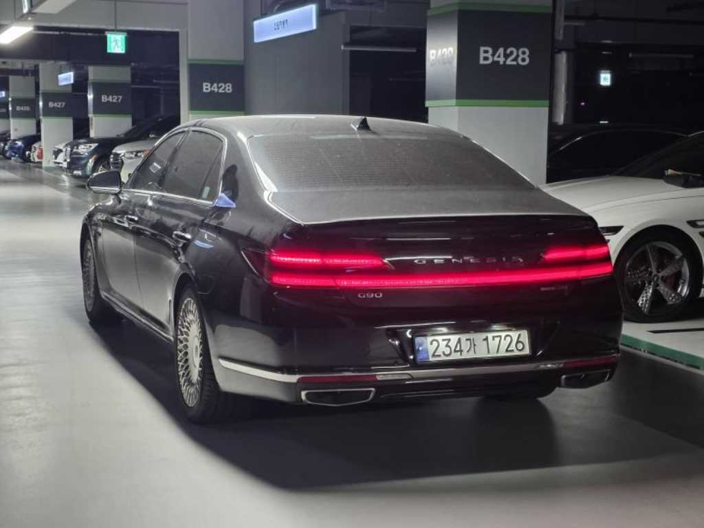 Genesis G90 - Vista 2