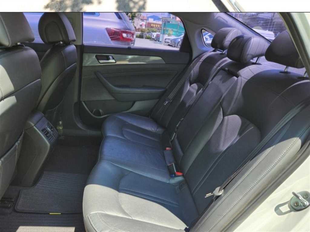 HYUNDAI Sonata - Vista 10