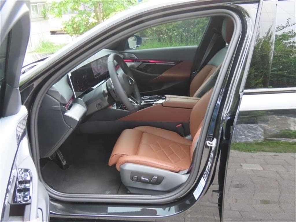 BMW 5 Series 2025 Negro - Importación desde Corea - HF Imports Iquique - Foto 15