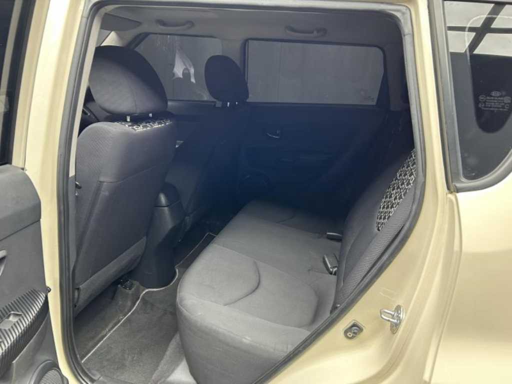 KIA Soul - Vista 8
