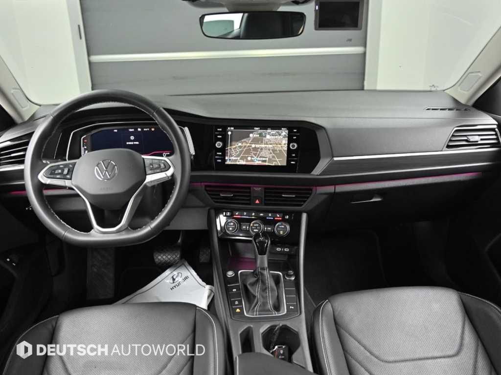 Volkswagen Jetta - Vista 9