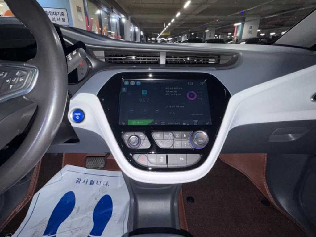 Chevrolet Bolt - Vista 12