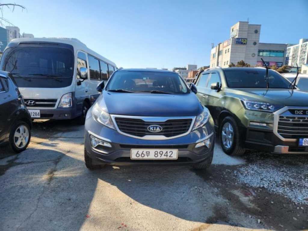 KIA Sportage 2010 Azul - Importación desde Corea - HF Imports Iquique - Foto 1