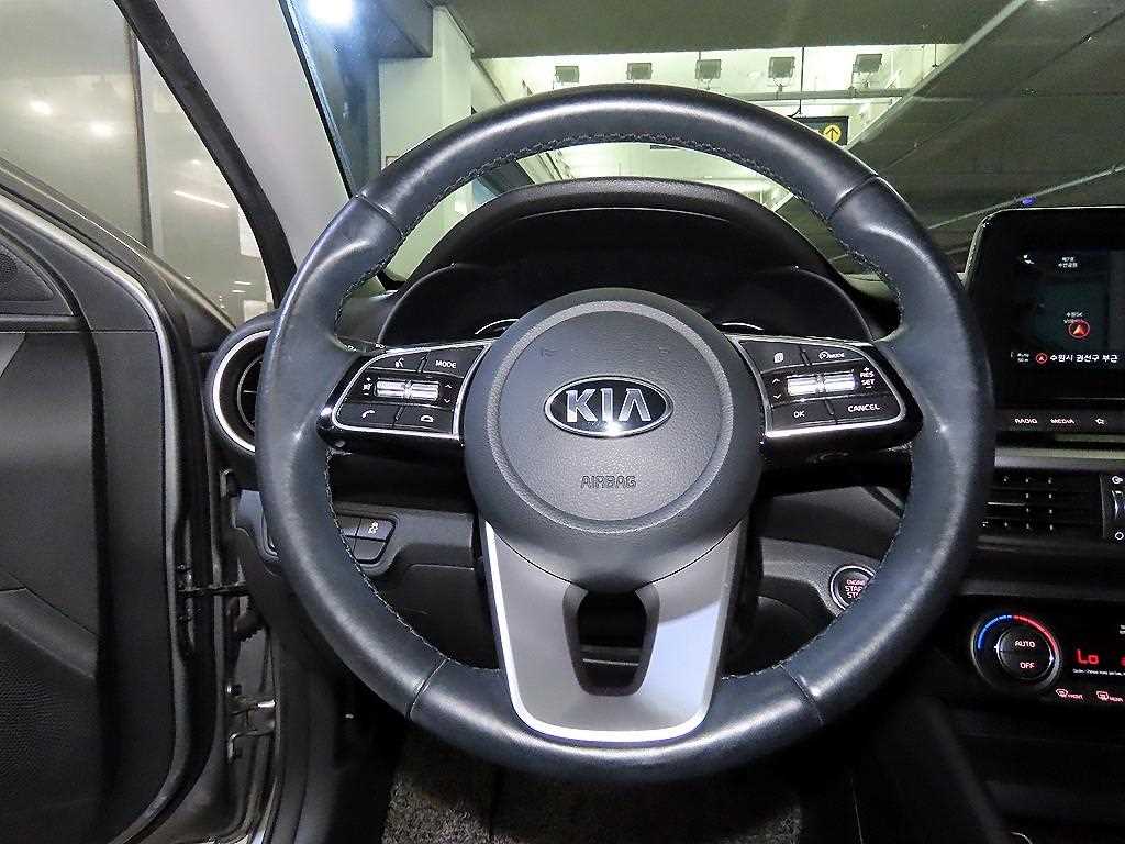 KIA K3 - Vista 10
