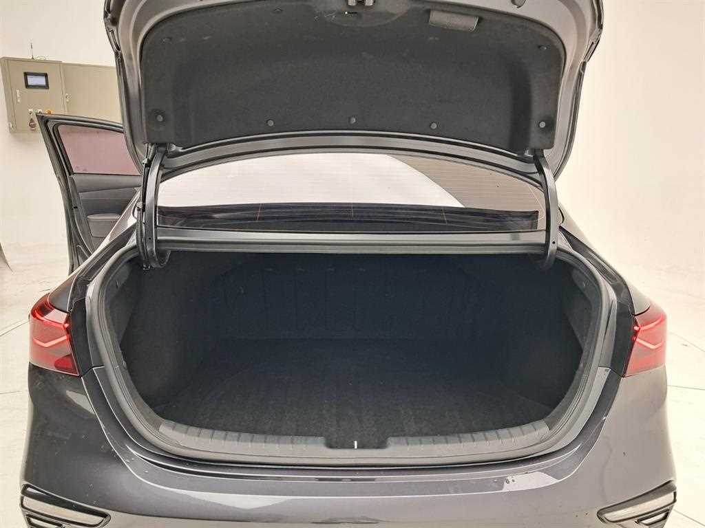 KIA K3 2019 Gris - Importación desde Corea - HF Imports Iquique - Foto 19