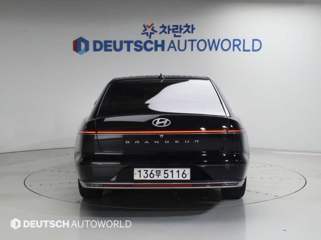 HYUNDAI Grandeur - Vista 6