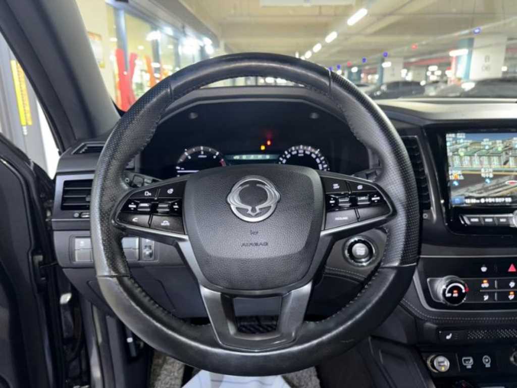 Ssangyong Rexton - Vista 10