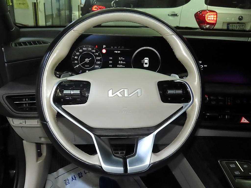 KIA K8 - Vista 10