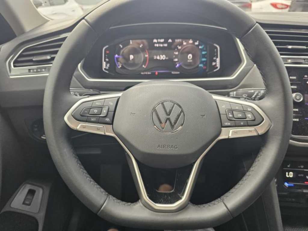 Volkswagen Tiguan - Vista 10