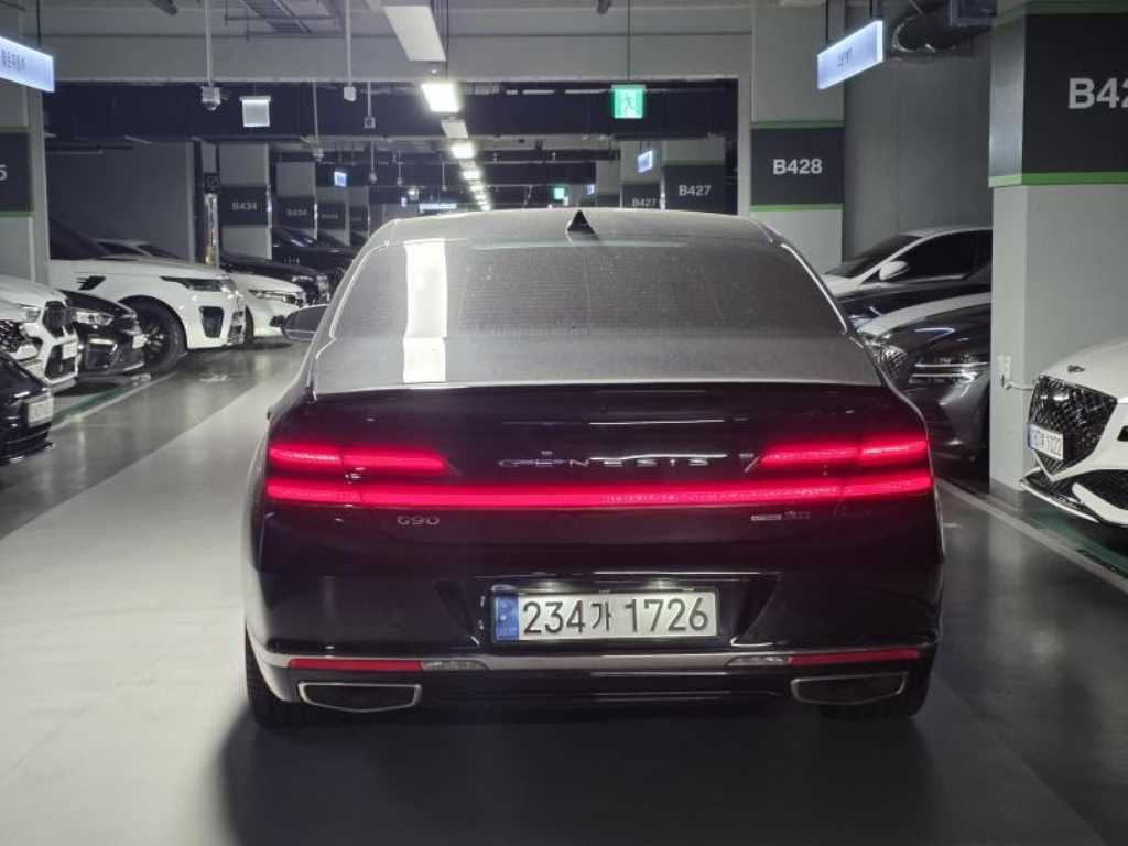 Genesis G90 - Vista 6