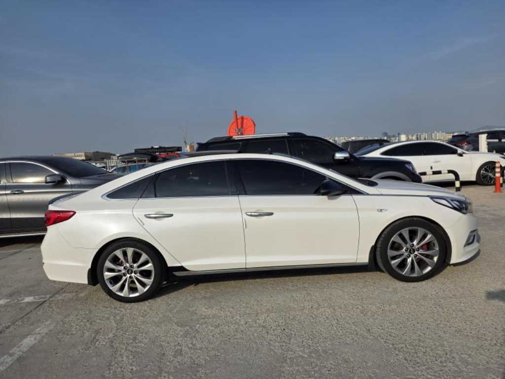 HYUNDAI Sonata - Vista 6