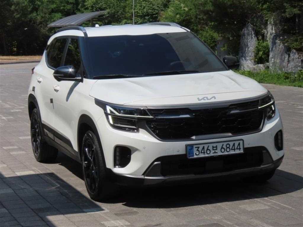 KIA Seltos - Vista 2