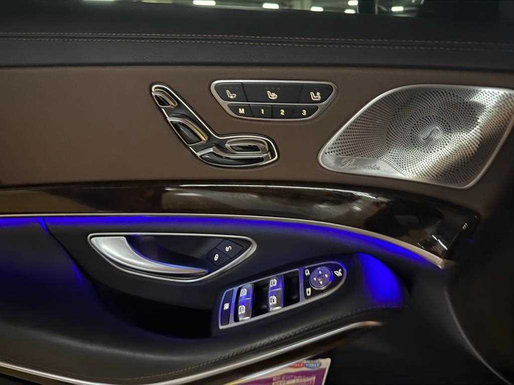 Mercedes Benz S Class - Vista 11