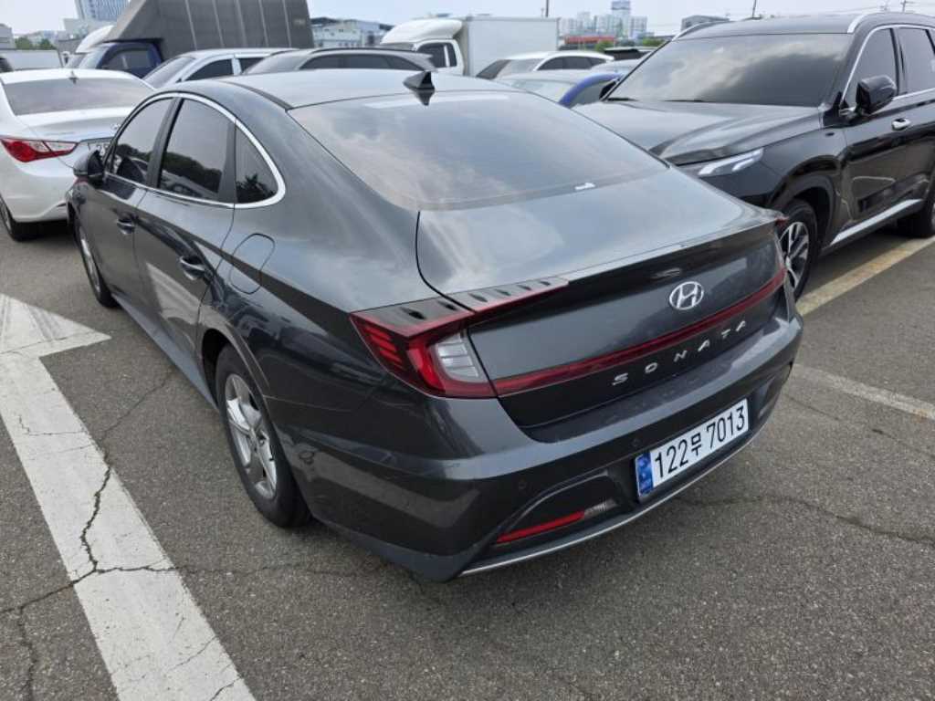 HYUNDAI Sonata - Vista 2