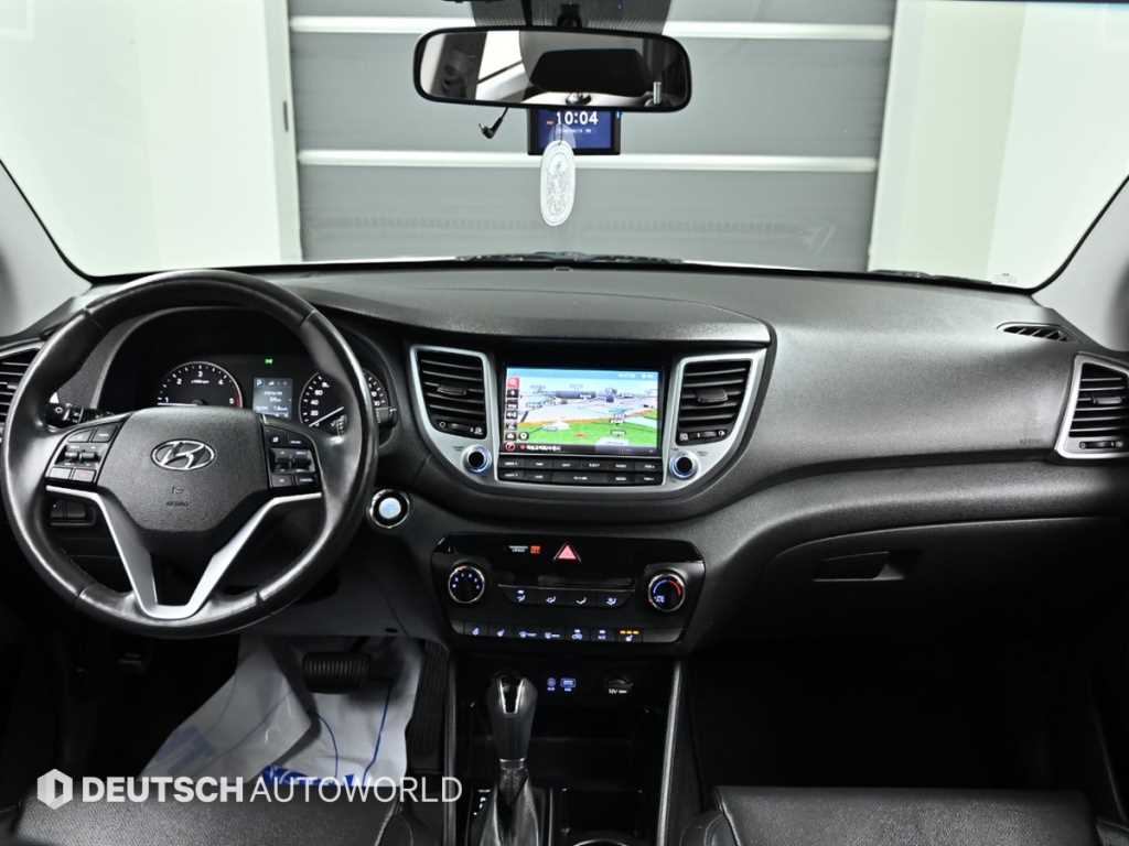 HYUNDAI Tucson - Vista 9