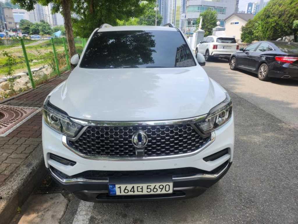 Ssangyong Rexton 2020 Blanco - Importación desde Corea - HF Imports Iquique - Foto 1