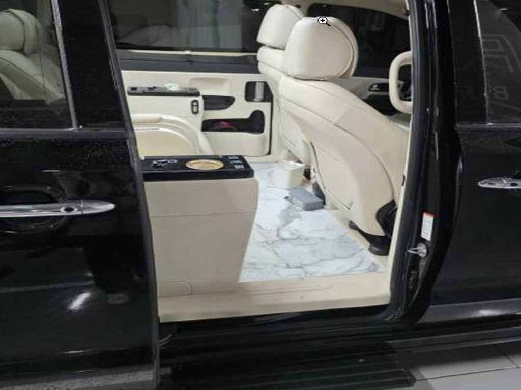 KIA Carnival - Vista 3