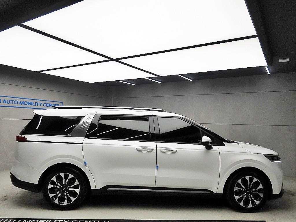 KIA Carnival - Vista 2