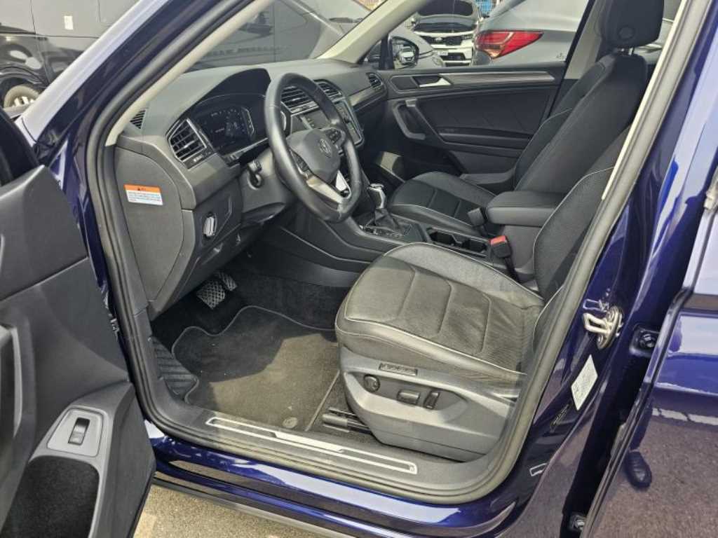Volkswagen Tiguan - Vista 9