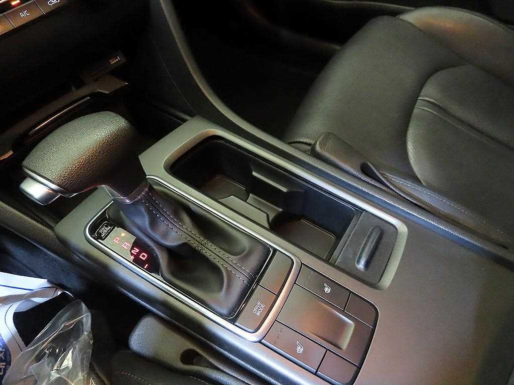 KIA K5 2017 Negro - Importación desde Corea - HF Imports Iquique - Foto 14