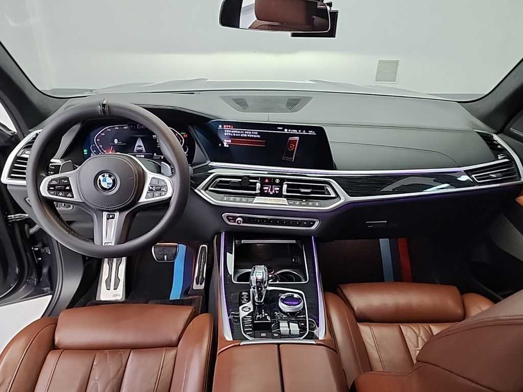 BMW X7 - Vista 9