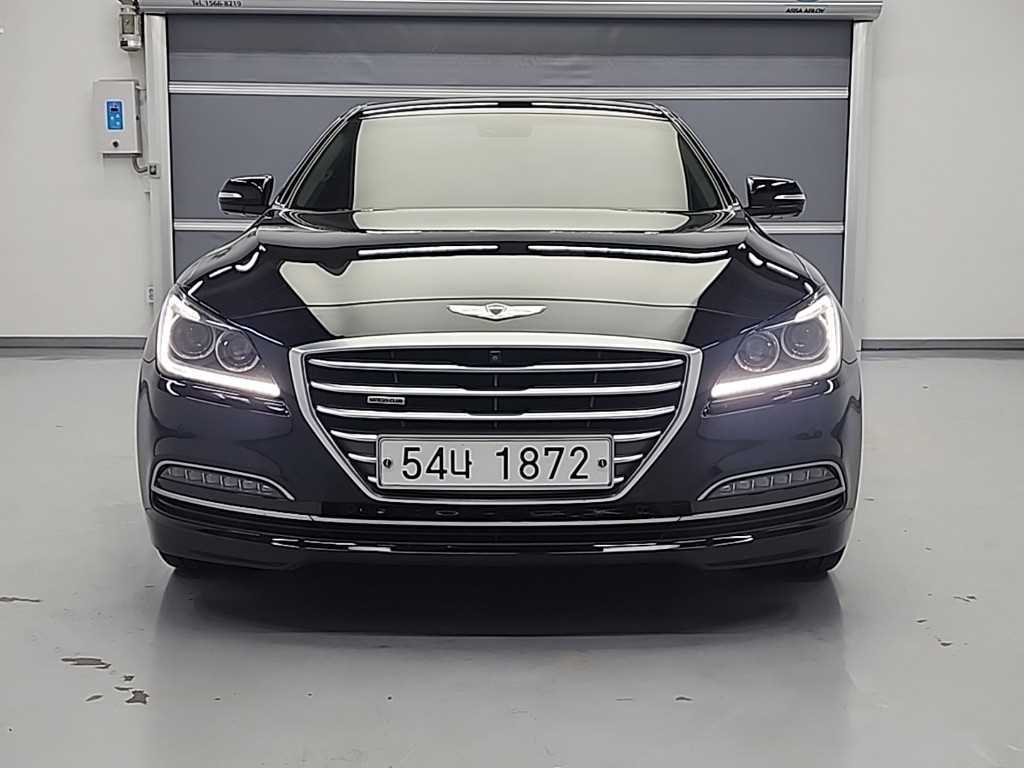 HYUNDAI Genesis - Vista 2