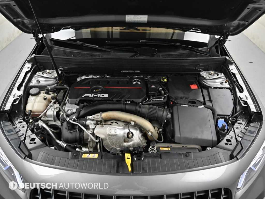 Mercedes Benz GLB Class - Vista 8