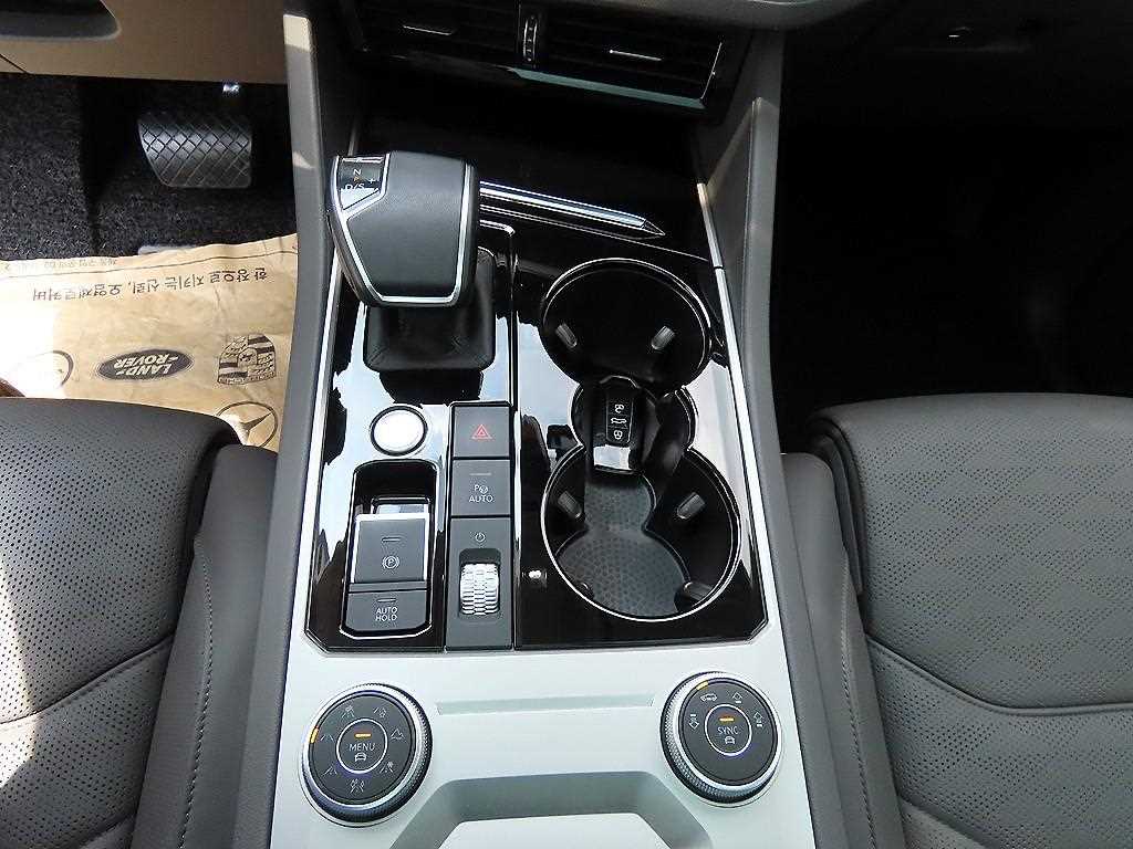 Volkswagen Touareg 2023 Blanco - Importación desde Corea - HF Imports Iquique - Foto 13