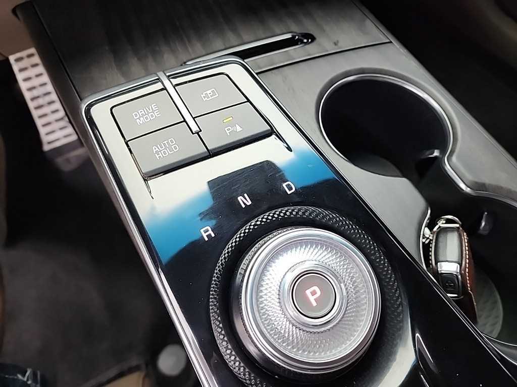KIA K8 - Vista 10