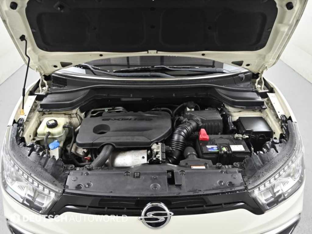 Ssangyong Tivoli - Vista 8