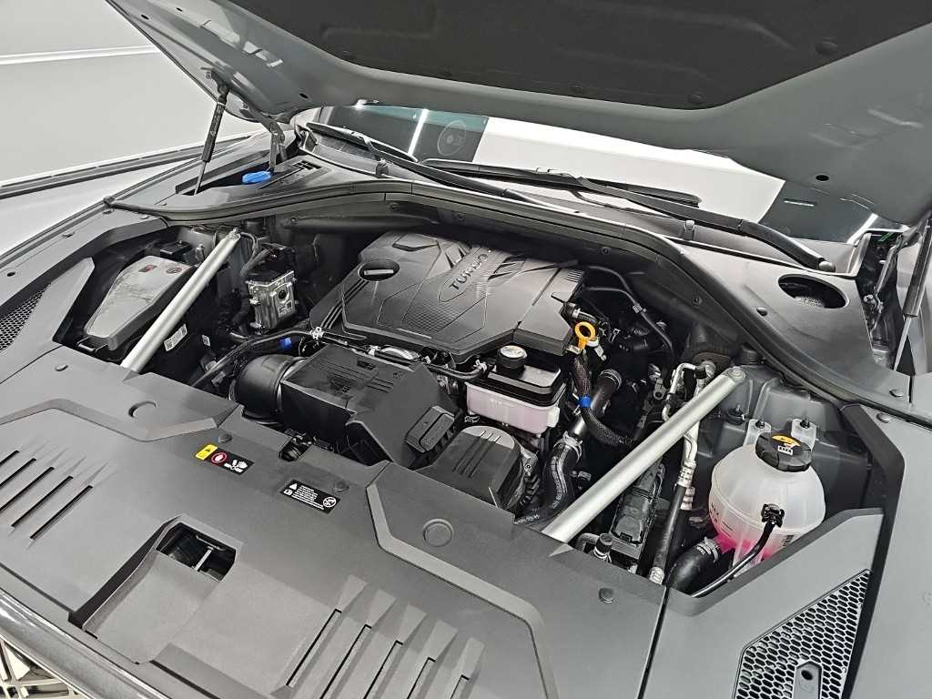 Genesis GV70 - Vista 7