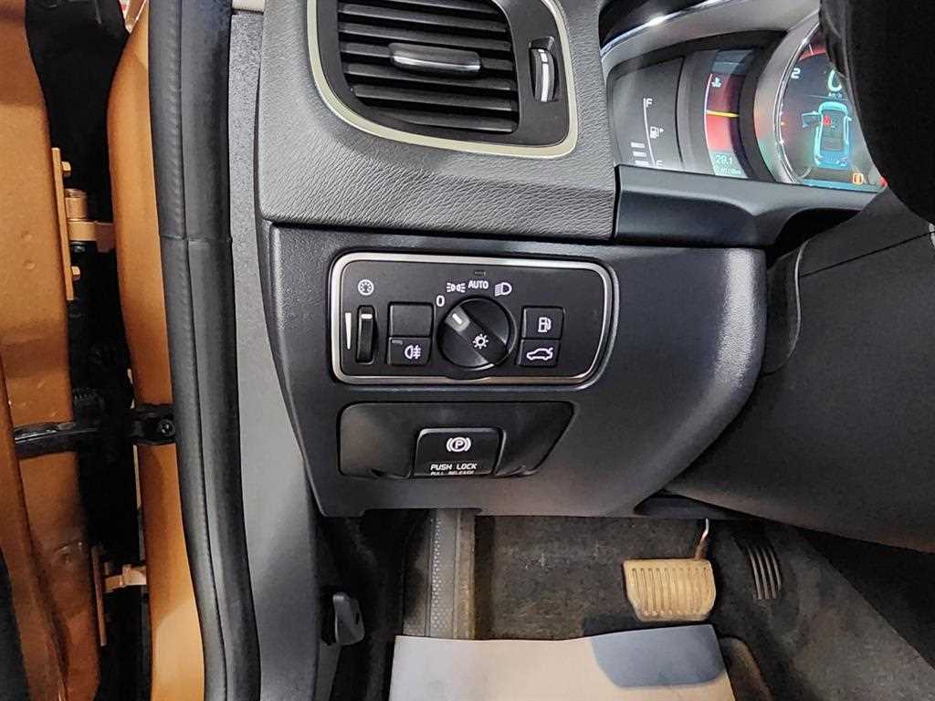 Volvo S60 2014 Café - Importación desde Corea - HF Imports Iquique - Foto 16