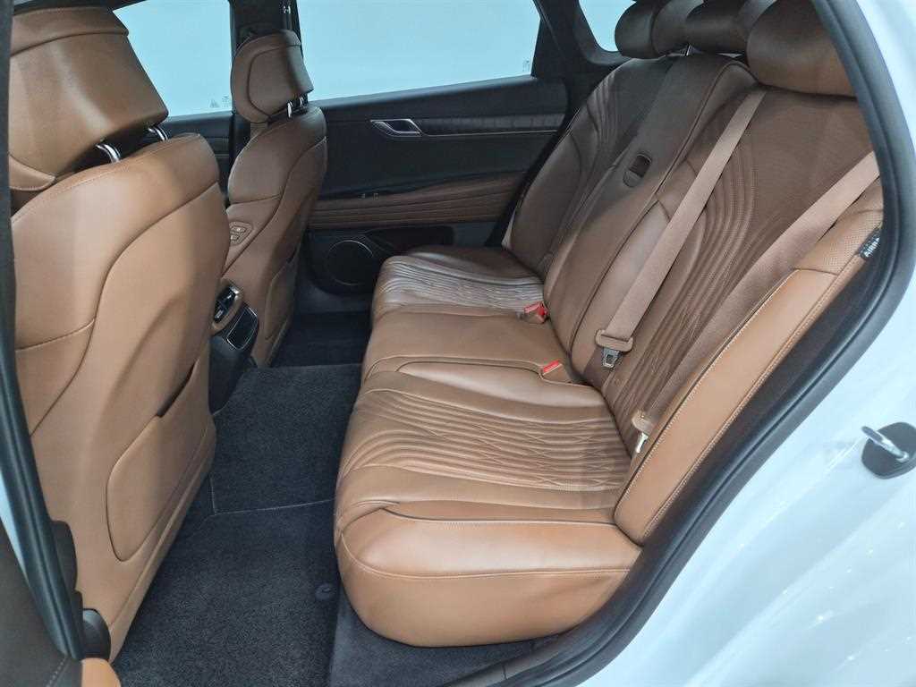 Genesis G80 - Vista 7