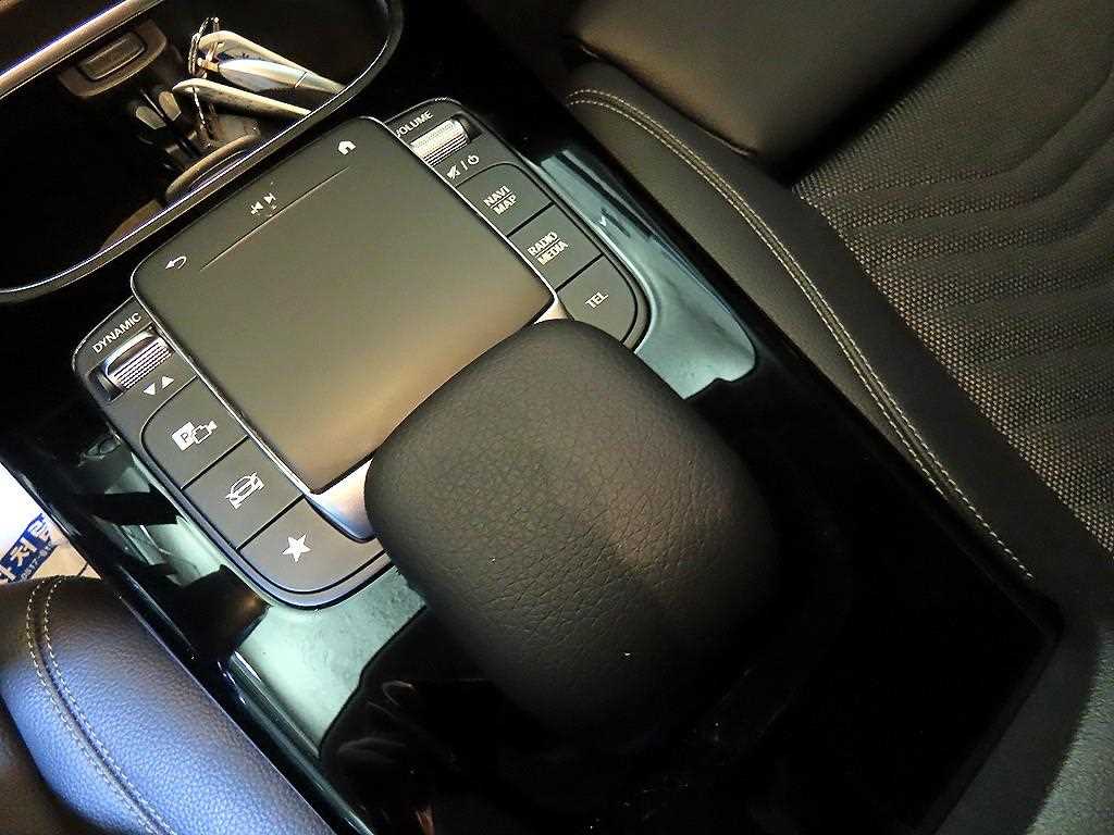 Mercedes Benz A Class 2020 Blanco - Importación desde Corea - HF Imports Iquique - Foto 17