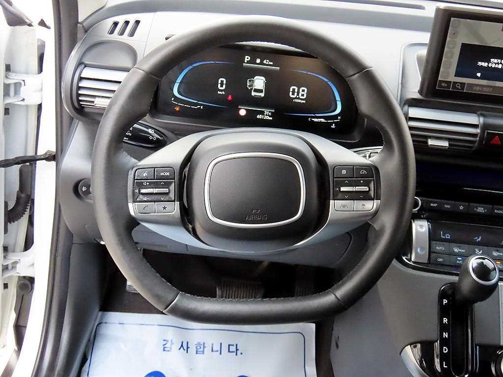 HYUNDAI Casper - Vista 10
