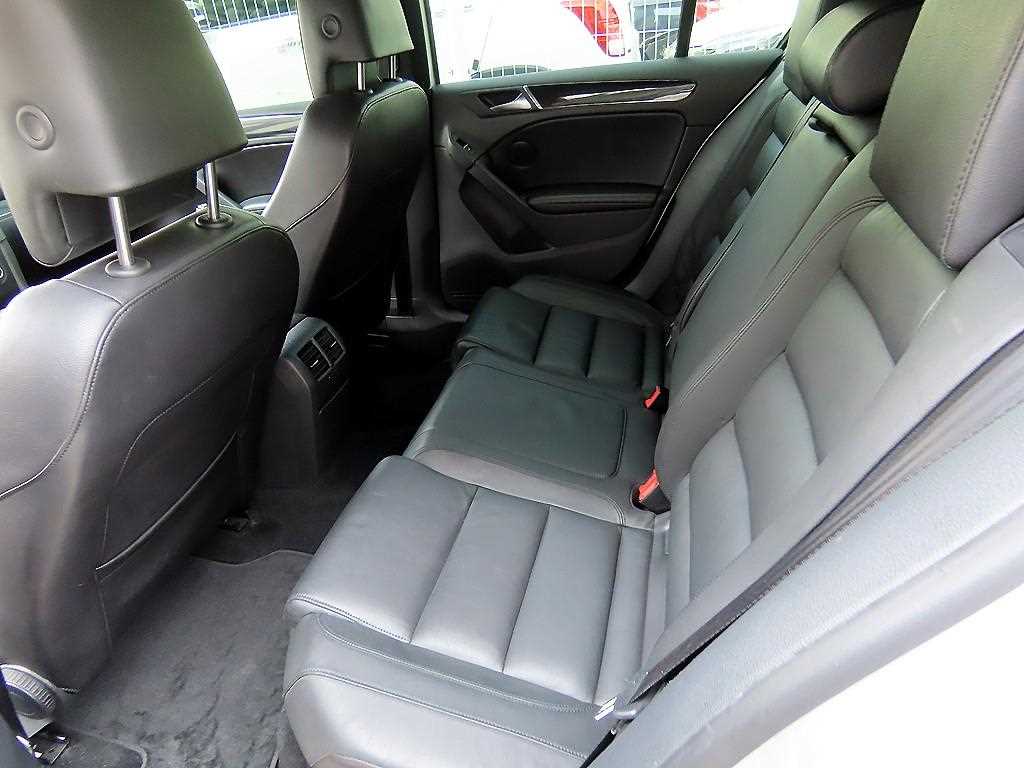 Volkswagen Golf - Vista 8