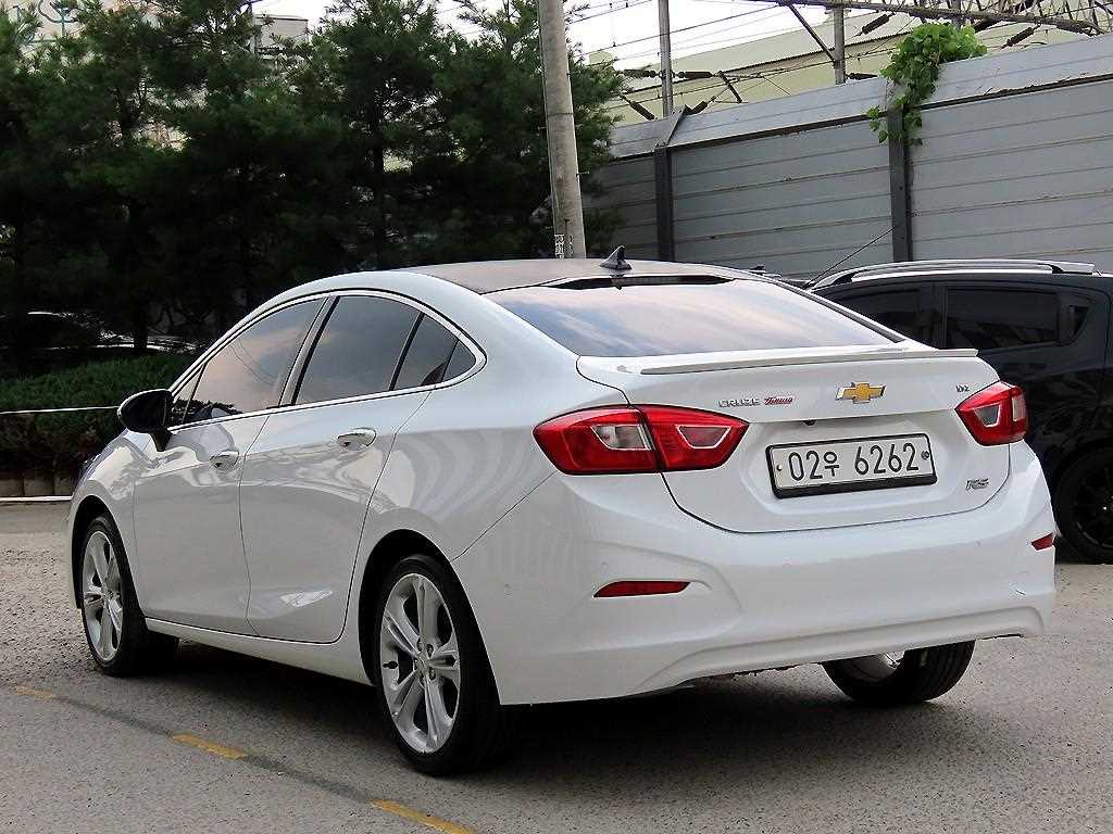 Chevrolet Cruise - Vista 6