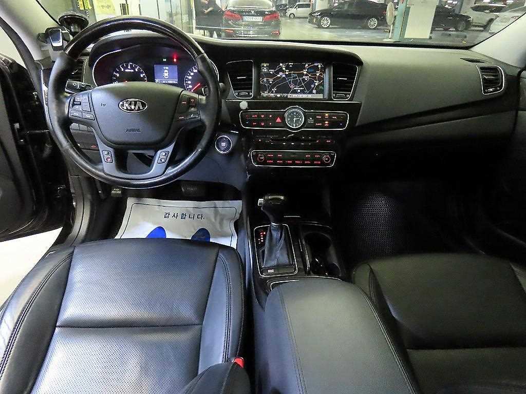 KIA K7 - Vista 12