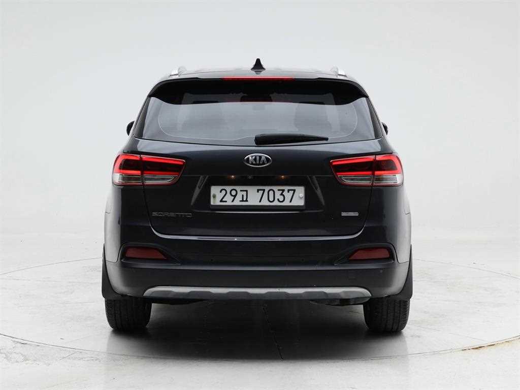 KIA Sorento - Vista 7