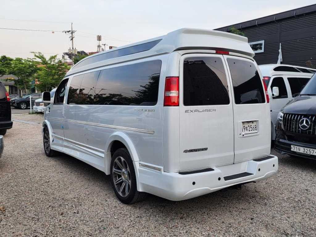 Chevrolet Express van - Vista 6